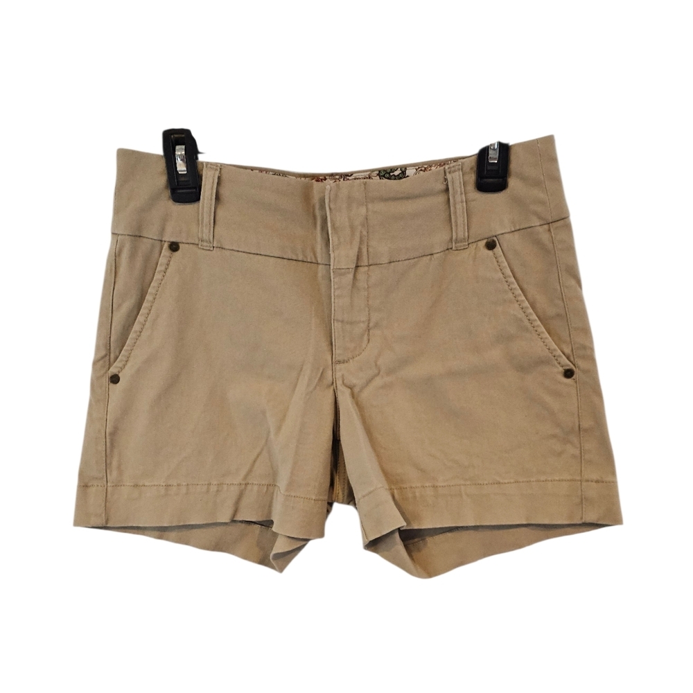 3/$25 One By One Size 8 Khaki Shorts
